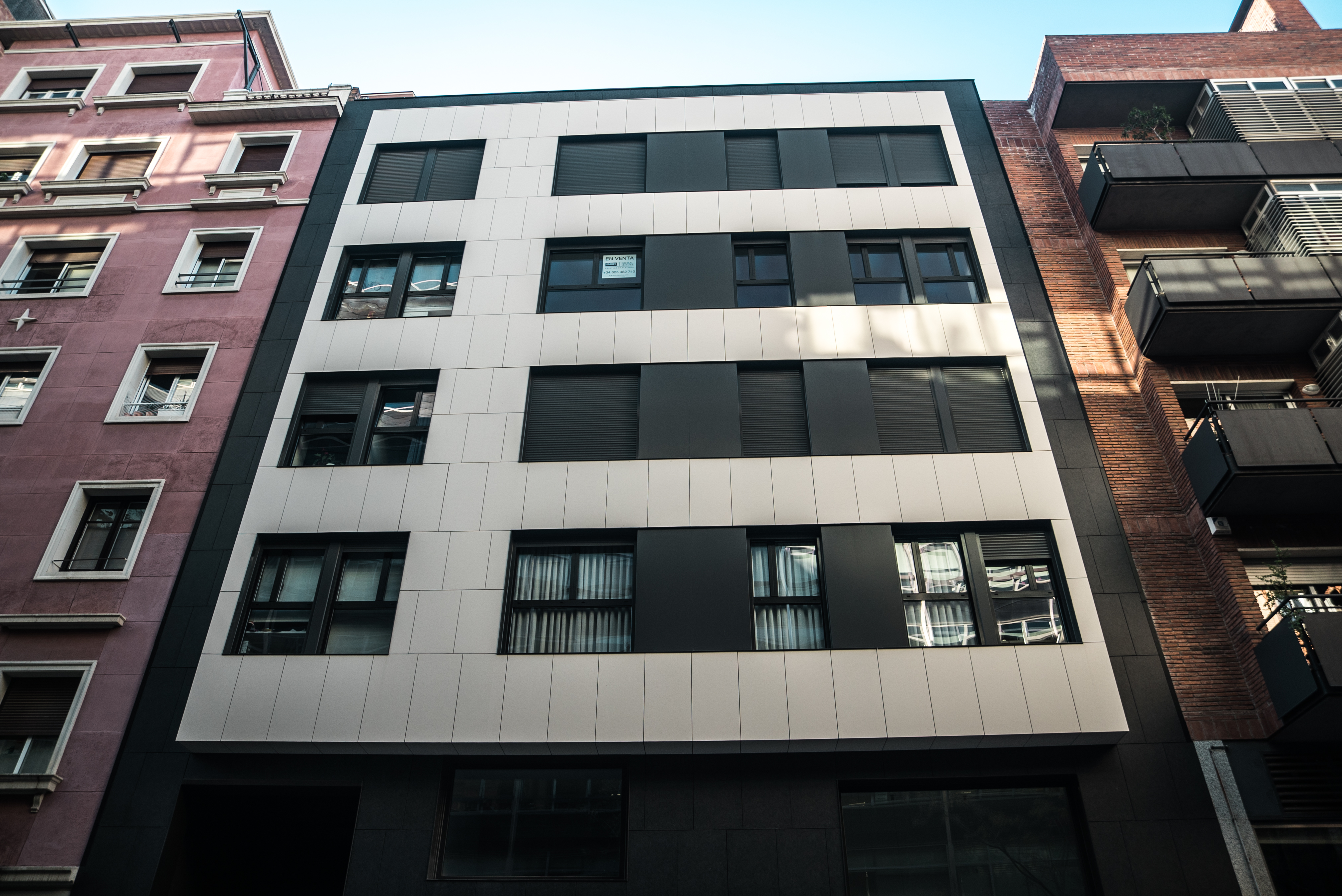 Rita Bonnat 5 Residential building - 9 APARTMENTS, Barcelona